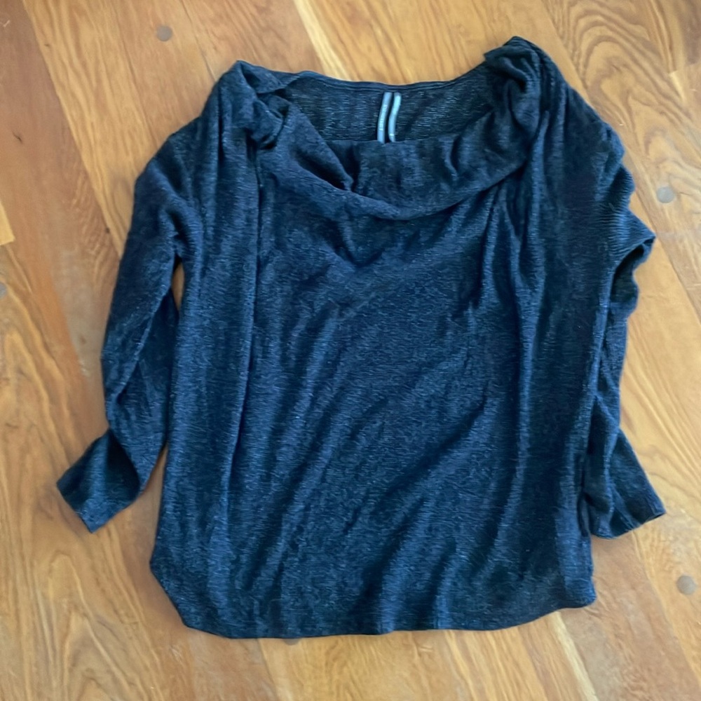 Anthropology xl off shoulder sweater. Never wore. No tags on